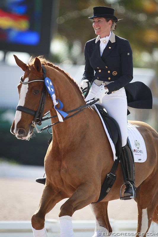 Patricia mit Leuchtfeuer beim Grand Prix 2012 in Wellington/Florida. Foto: Müller Patricia mit Leuchtfeuer beim Grand Prix 2012 in Wellington/Florida. Foto: Müller
